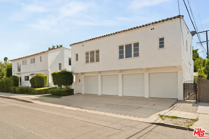 8210 W Clinton Street, Los Angeles, California 90048