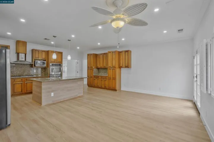 1164 Morello Ave, Martinez, California 94553