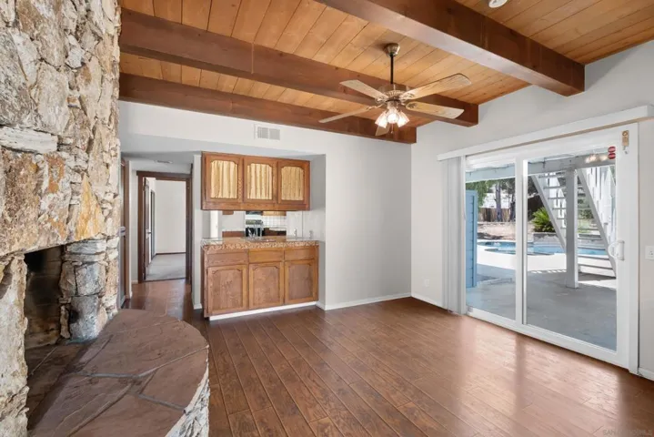 2827 N Victoria Drive, Alpine, California 91901