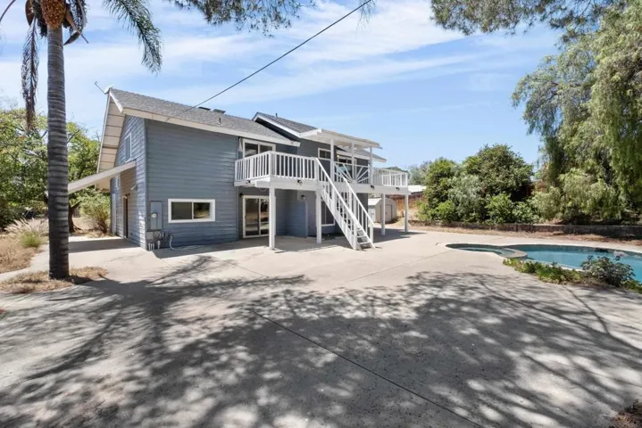 2827 N Victoria Drive, Alpine, California 91901