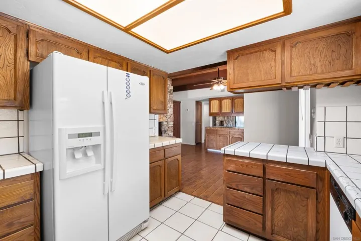 2827 N Victoria Drive, Alpine, California 91901
