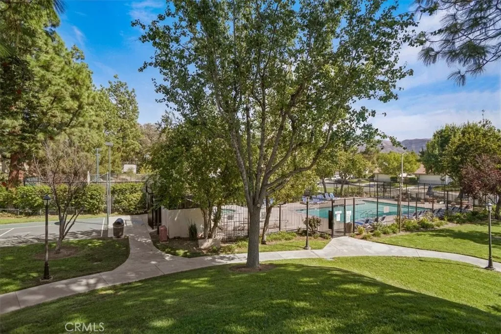Community Basketball Court, Pool & Spa