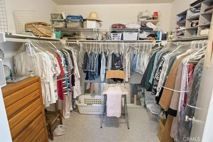 Walk-in Closet