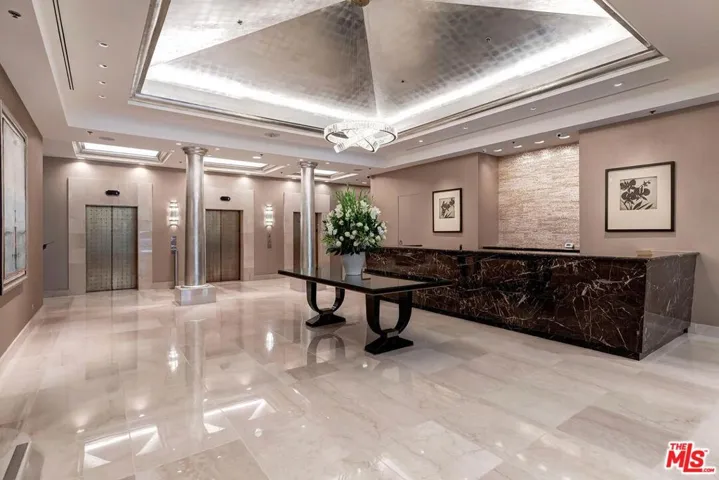 10724 Wilshire Boulevard 611, Los Angeles, California 90024