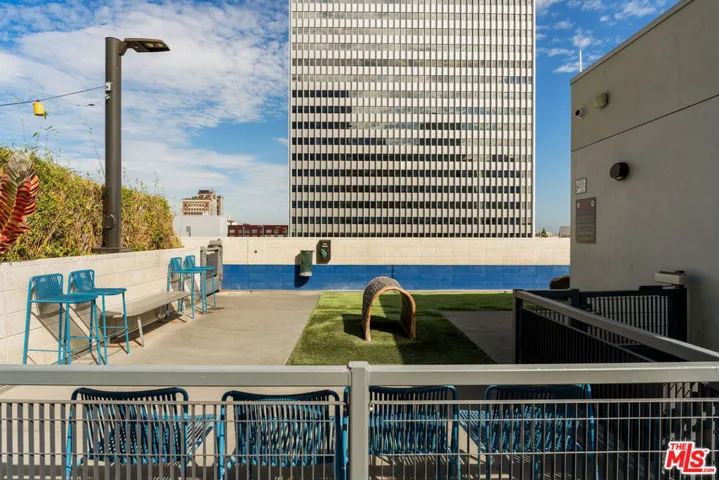 330 W 11th Street 104, Los Angeles, California 90015