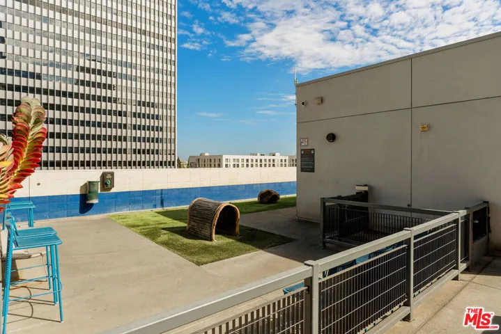330 W 11th Street 104, Los Angeles, California 90015