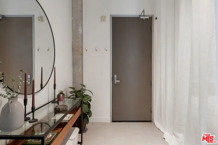 330 W 11th Street 104, Los Angeles, California 90015