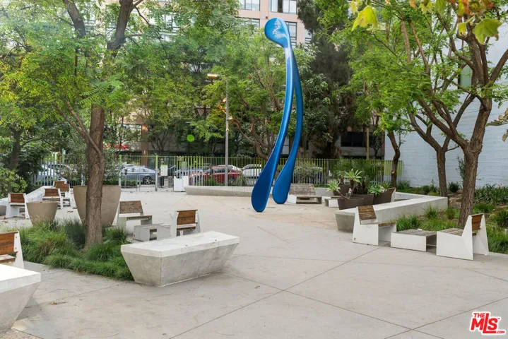 330 W 11th Street 104, Los Angeles, California 90015
