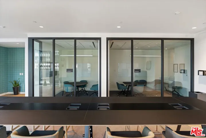 330 W 11th Street 104, Los Angeles, California 90015