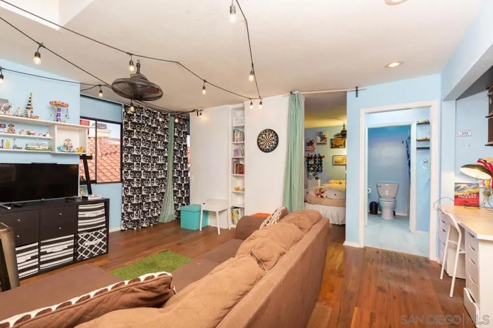 449 G Ave, Coronado, California 92118