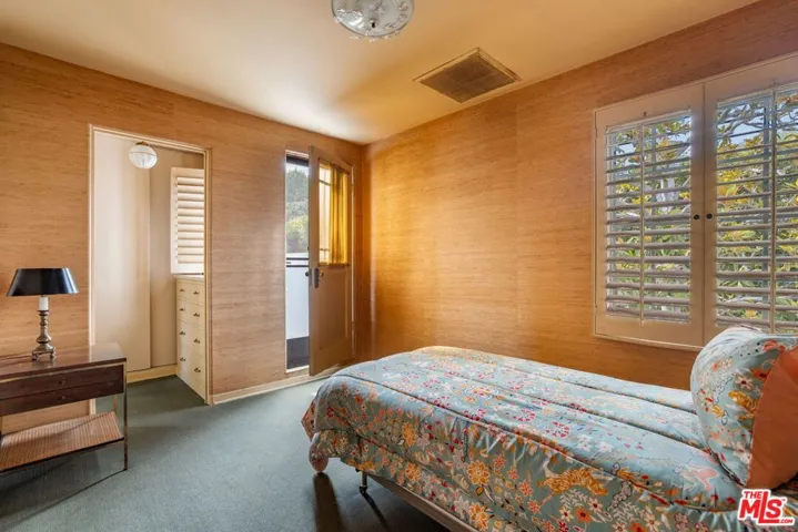 191 S Hudson Avenue, Los Angeles, California 90004