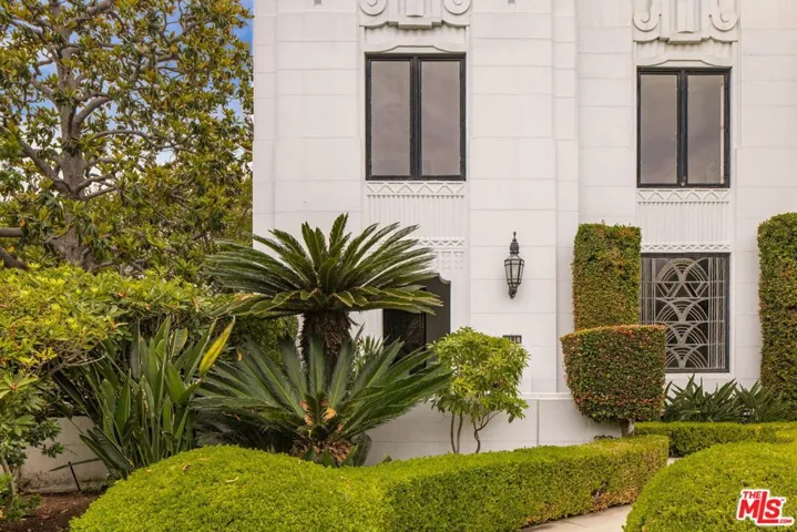 191 S Hudson Avenue, Los Angeles, California 90004