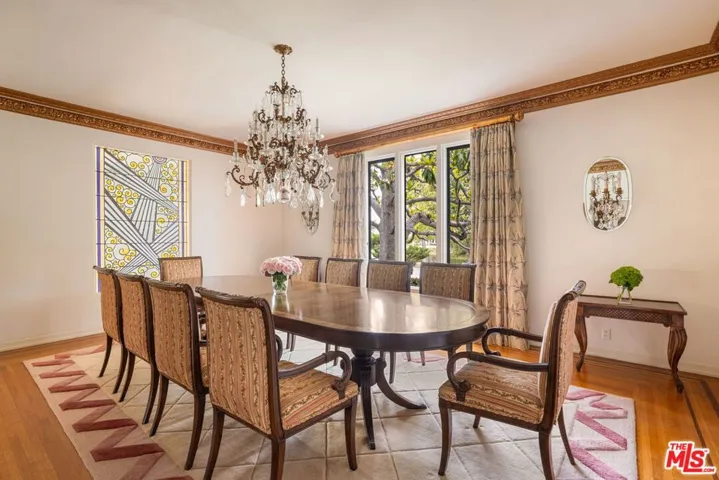 191 S Hudson Avenue, Los Angeles, California 90004