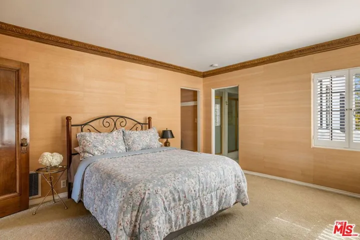 191 S Hudson Avenue, Los Angeles, California 90004