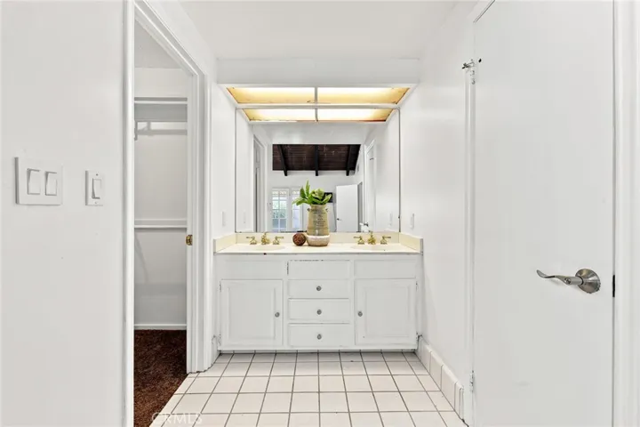 14809 Septo Street, San Fernando, California 91345