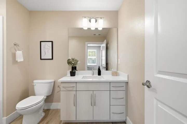 350 Circuit Way, Mountain View, California 94043