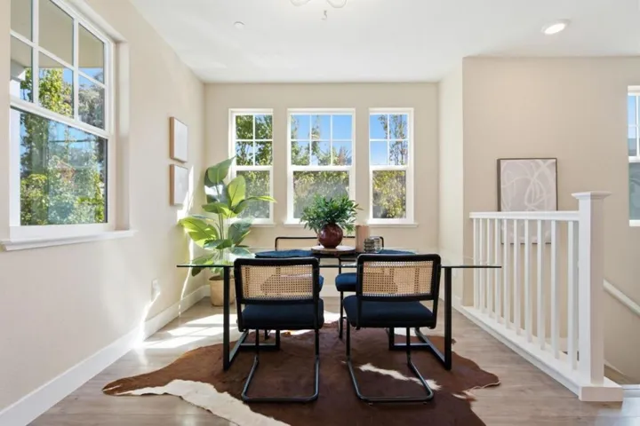 350 Circuit Way, Mountain View, California 94043