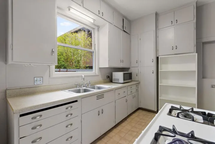 2603 Ellsworth Street, Berkeley, California 94704