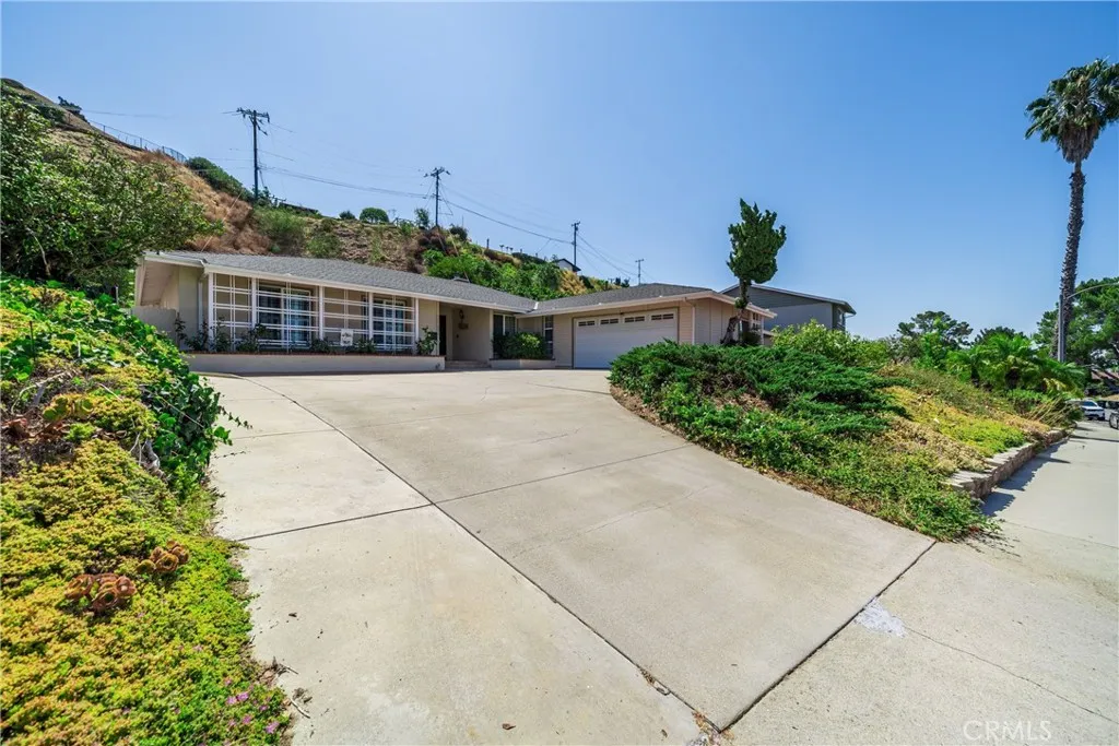 6224 Roundhill, Whittier, California 90601 — photo 4