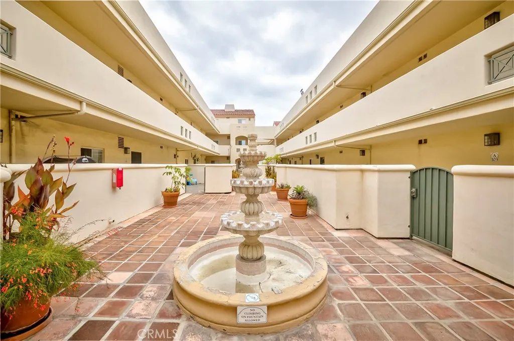 5500 Torrance Boulevard A304, Torrance, California 90505 — photo 5