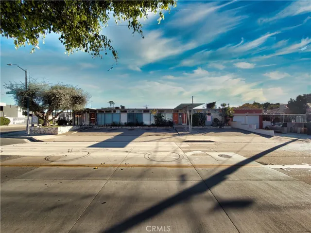 1126 N Flower, Santa Ana, California 92703