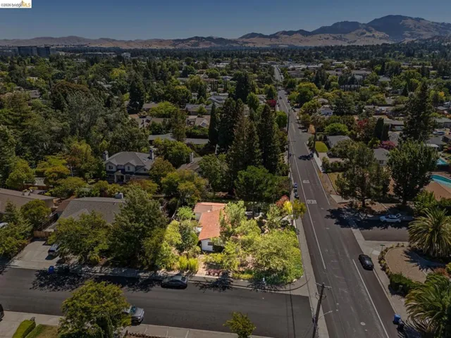 1810 3rd Ave, Walnut Creek, California 94597