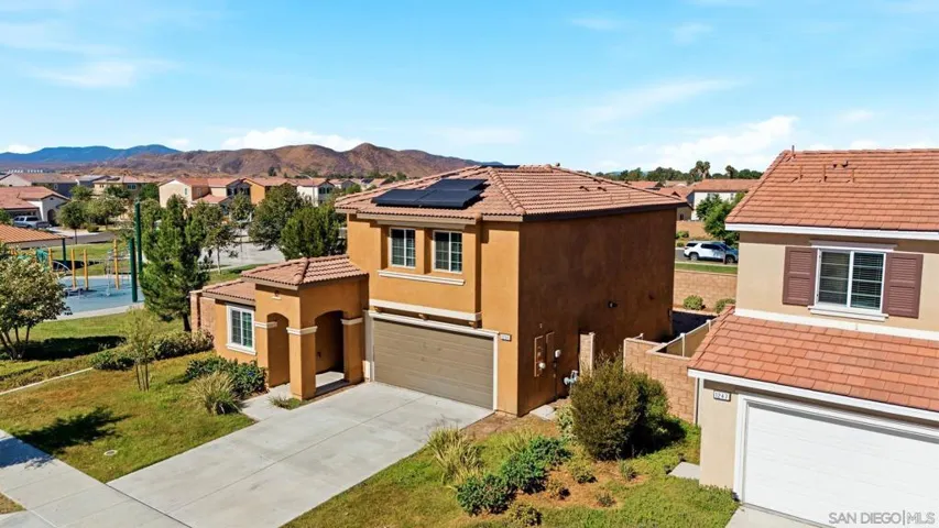 1255 Universal Way, Hemet, California 92543