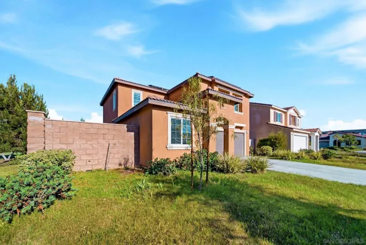 1255 Universal Way, Hemet, California 92543