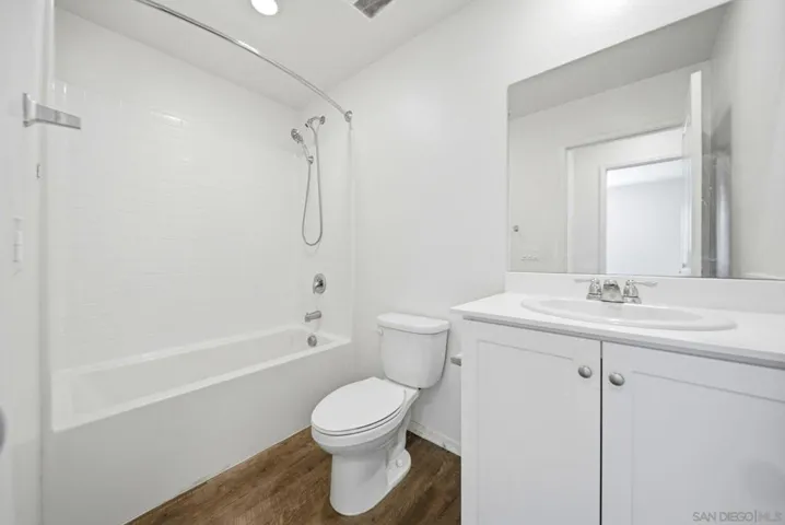 1255 Universal Way, Hemet, California 92543
