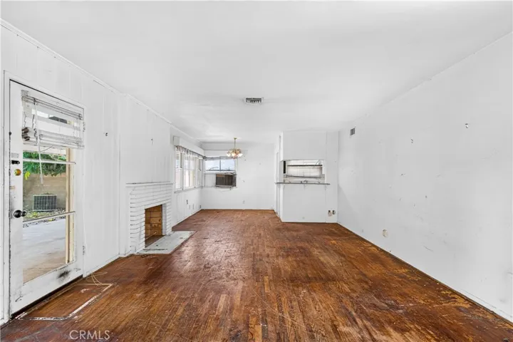 5807 Bevis Avenue, Sherman Oaks, California 91411