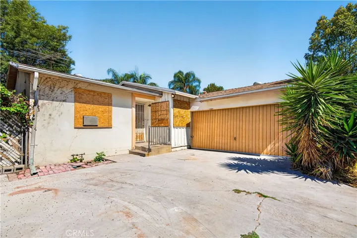 5807 Bevis Avenue, Sherman Oaks, California 91411