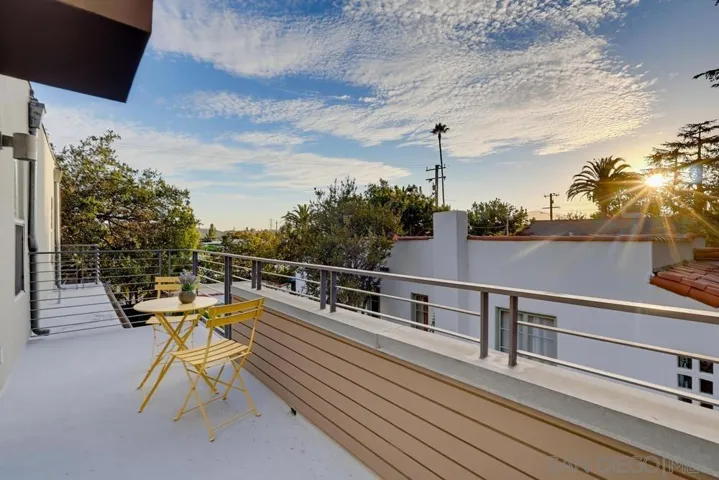 1306 Salisbury Rd, La Canada Flintridge, California 91012