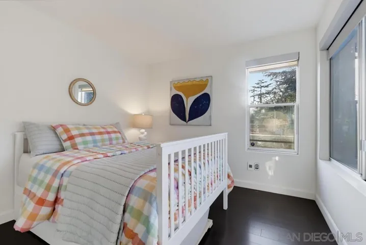 1306 Salisbury Rd, La Canada Flintridge, California 91012