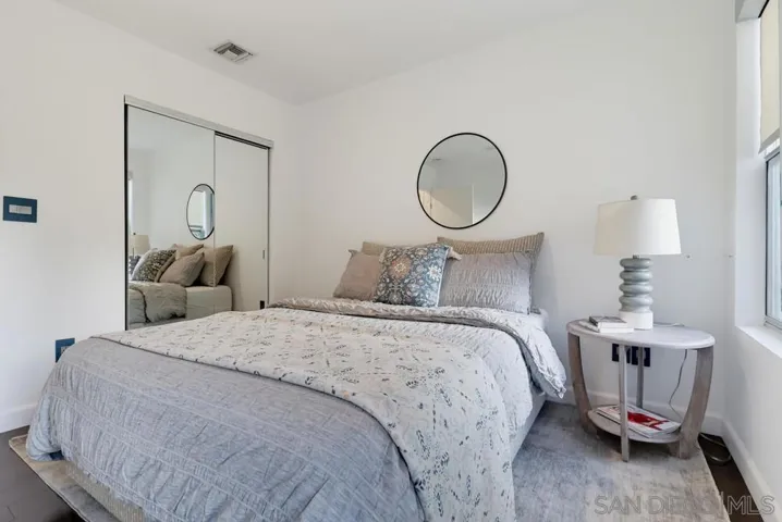 1306 Salisbury Rd, La Canada Flintridge, California 91012