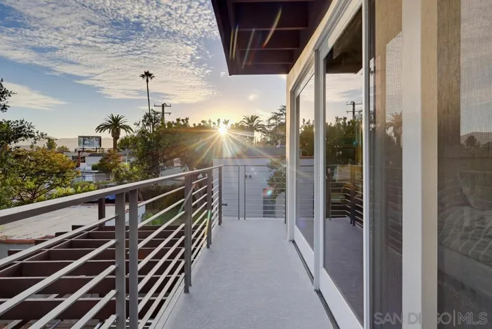 1306 Salisbury Rd, La Canada Flintridge, California 91012