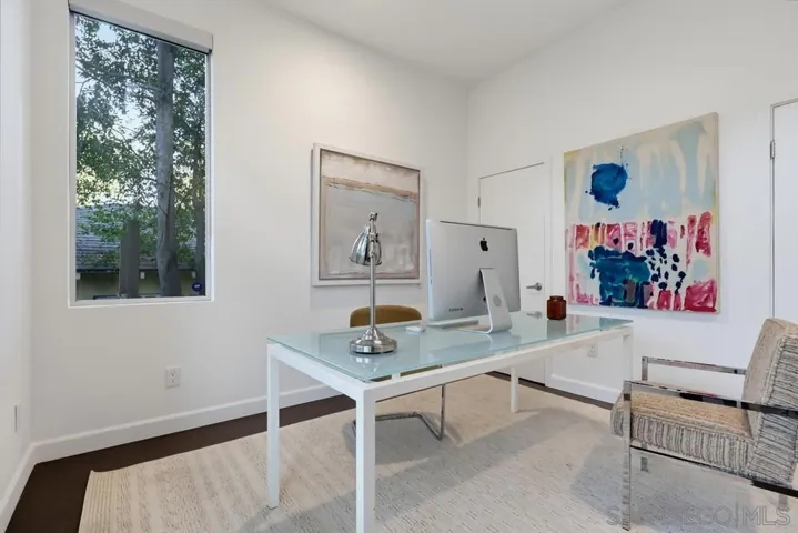 1306 Salisbury Rd, La Canada Flintridge, California 91012