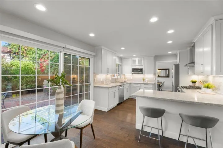 880 Savory Drive, Sunnyvale, California 94087