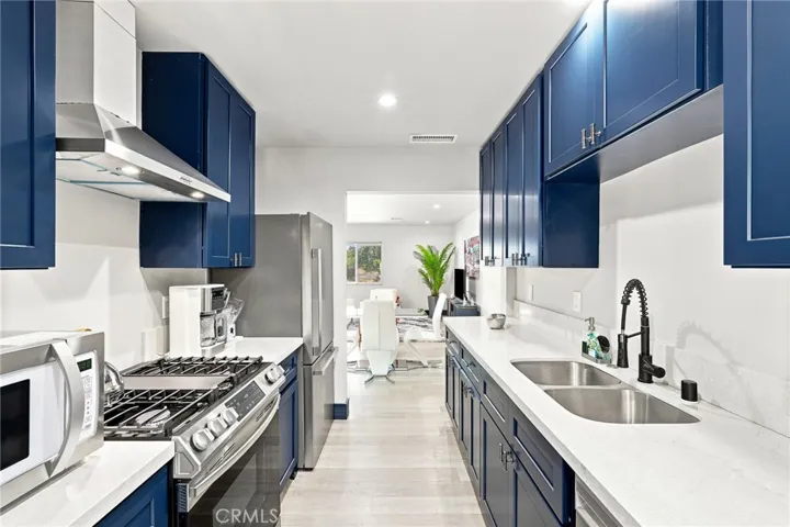 17660 Martha St, Los Angeles, California 91316