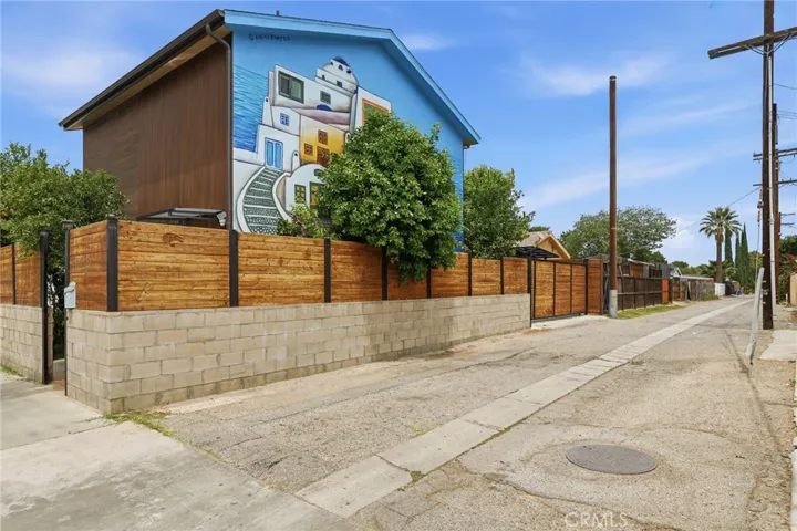 17660 Martha St, Los Angeles, California 91316