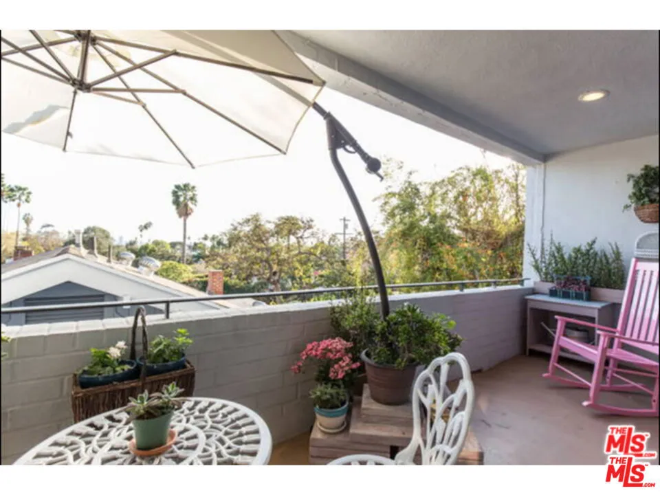 Patio-previous tenant