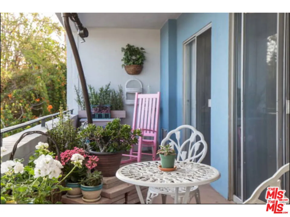 Patio-previous tenant