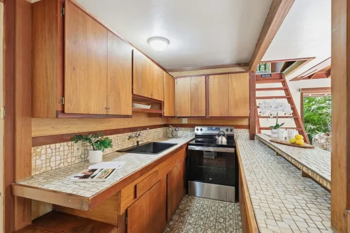 135 Glen Lomond Lane, Ben Lomond, California 95005