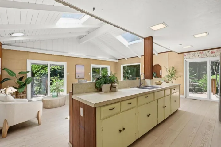 135 Glen Lomond Lane, Ben Lomond, California 95005