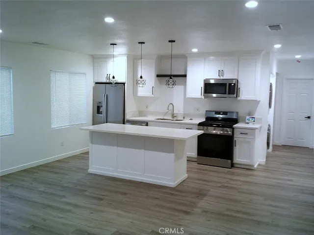 120 E 68th St, Long Beach, California 90805