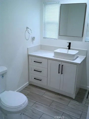 120 E 68th St, Long Beach, California 90805