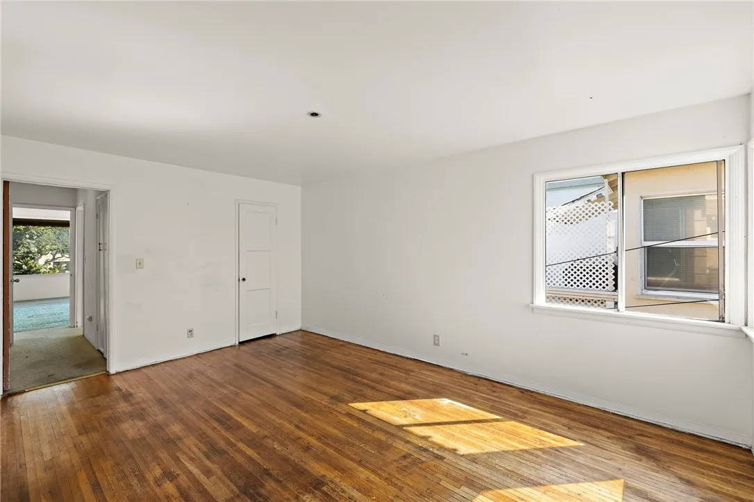3709 W Balboa, Newport Beach, California 92663 — photo 5