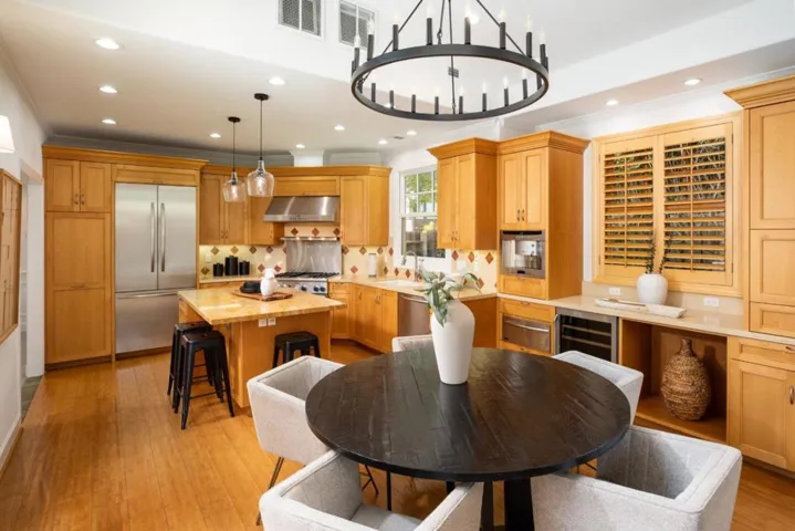 2121 Creeden Way, Mountain View, California 94040