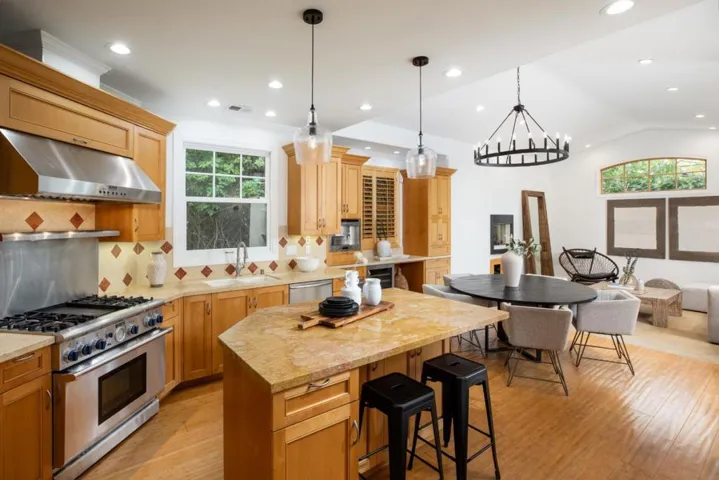 2121 Creeden Way, Mountain View, California 94040
