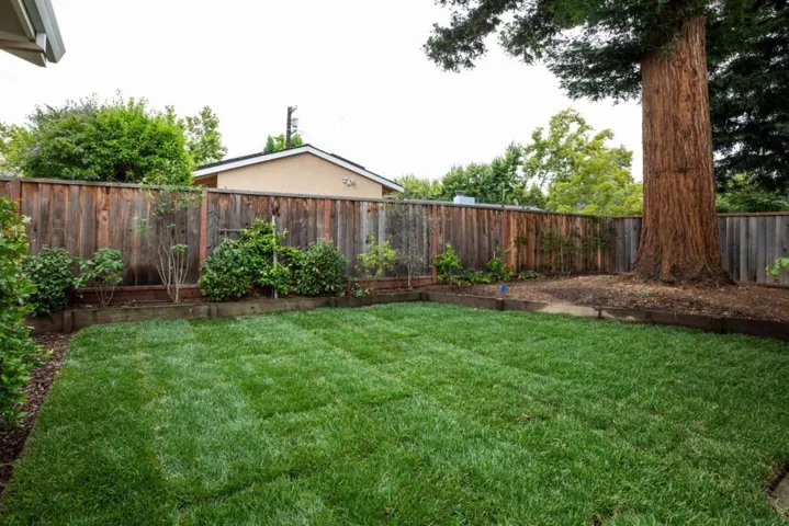 2121 Creeden Way, Mountain View, California 94040