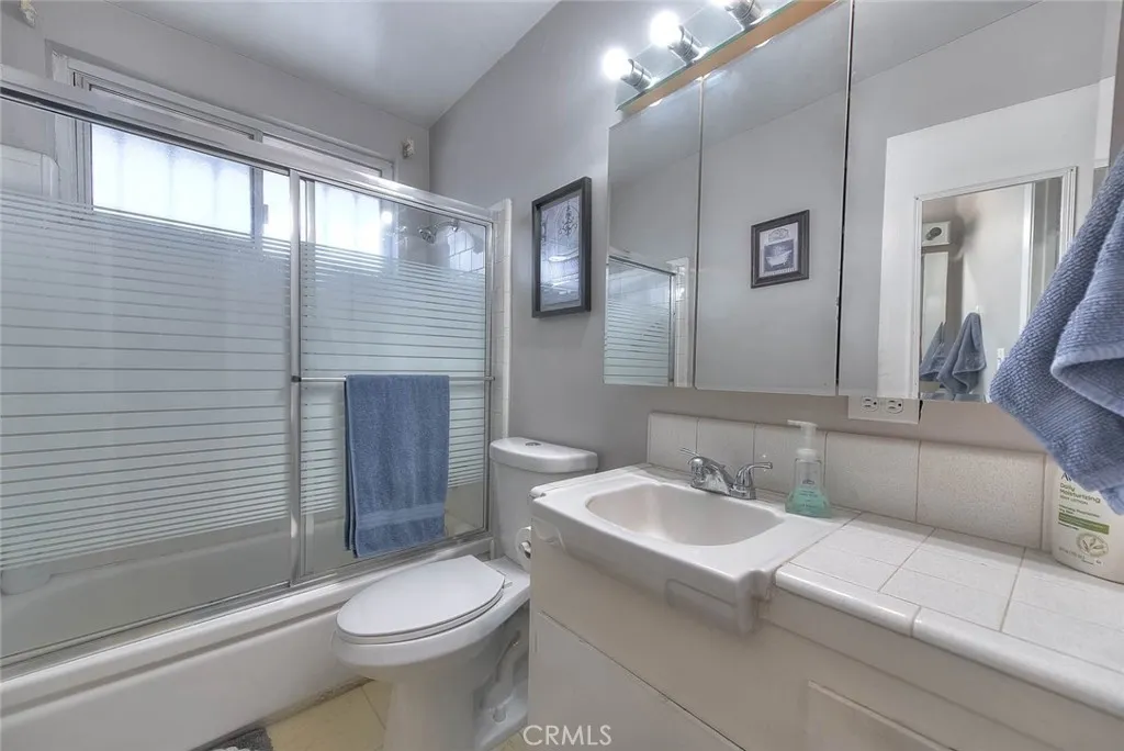 Primary bedroom bathroom 1